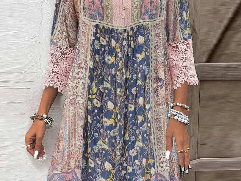 Tegan – Luxuriöses Kleid Mit Blumen Drucken Und Spitze