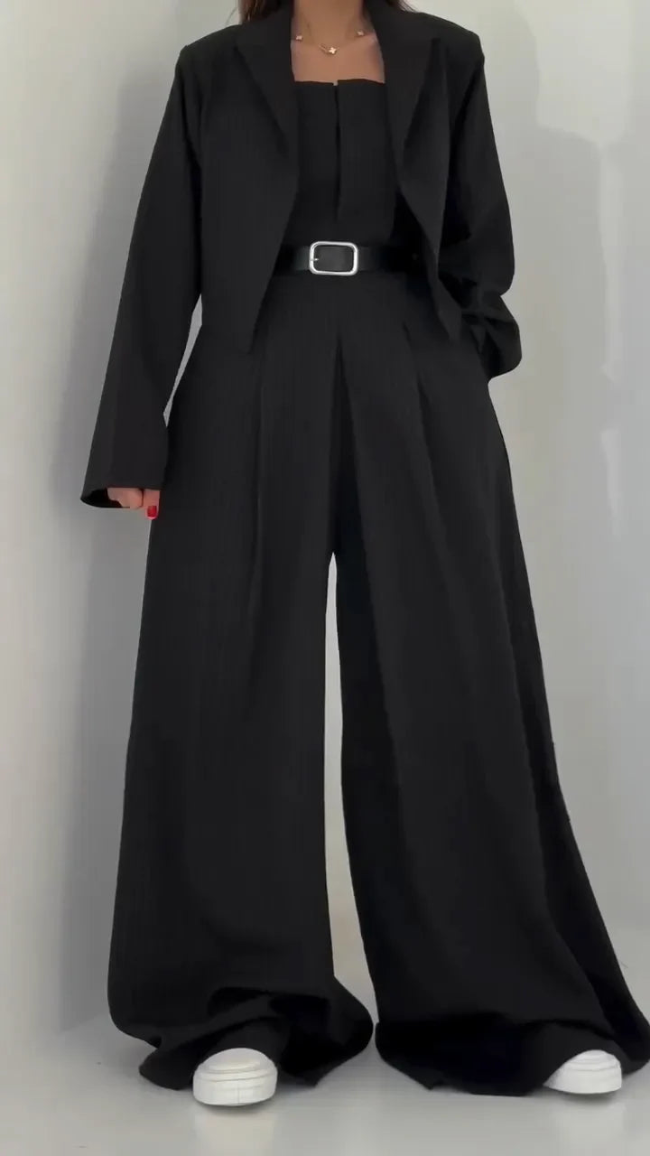 Lavara – Kurzer Blazer Und Weit Geschnittene Hose Im Satz