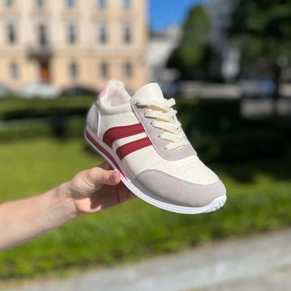 Adina – Bequemer Schnür Turnschuh