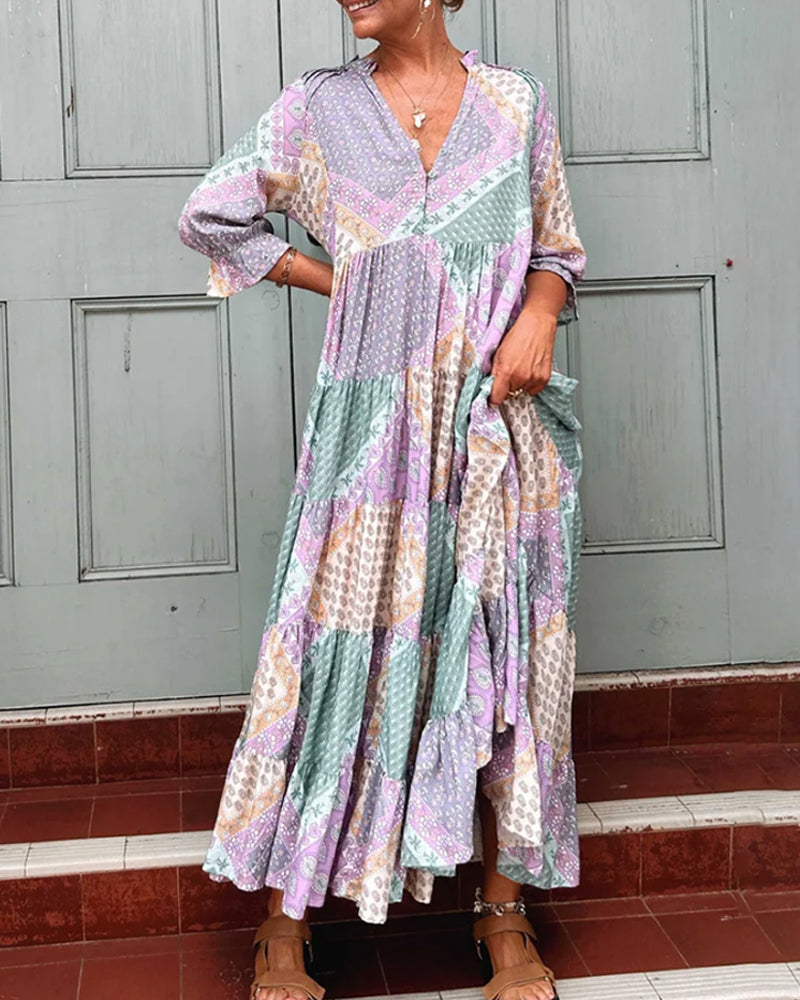 Gunilla – Bedrucktes Kleid mit V-Ausschnitt