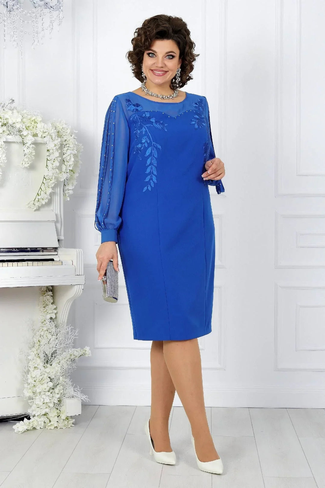 Katreen – Stilvolles Langarm Kleid Mit Blumen Stickerei