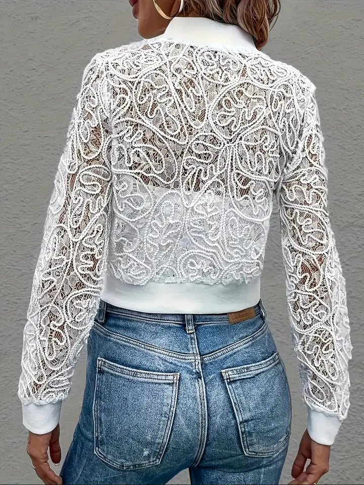 Andrina – Elegante Crop Jacke Aus Spitze Mit Reißverschluss