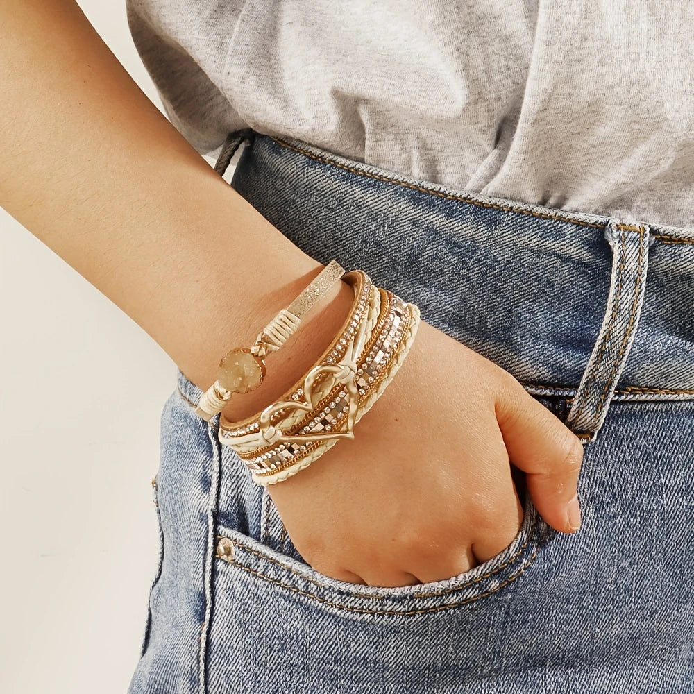 Joely - Mehrlagiges Leder Armband Mit Herz Gestaltung