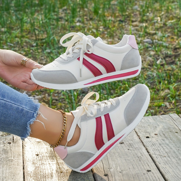 Adina – Bequemer Schnür Turnschuh