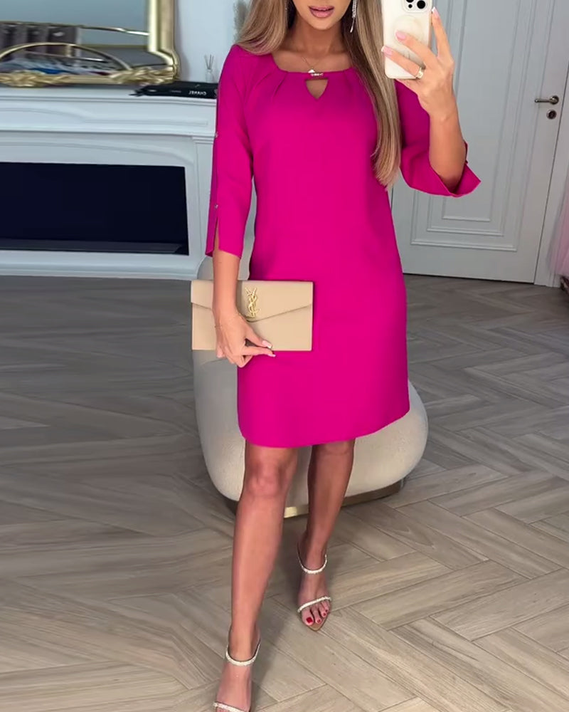 Kamelia – Mini Kleid Mit Schlüsselloch Ausschnitt
