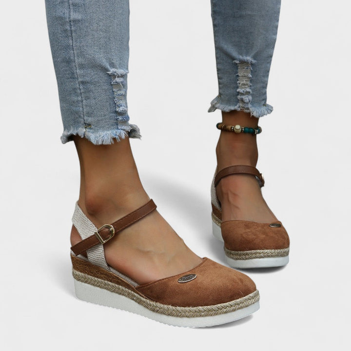 Francesca - Bequeme Orthopädische Sandalen