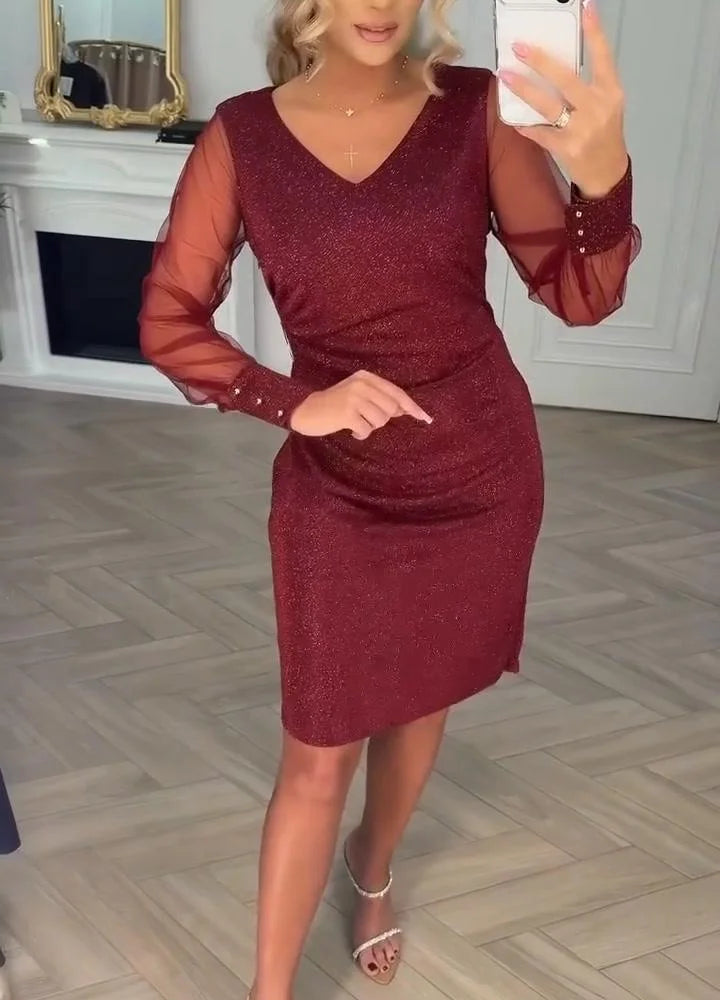 Irisa – Glitzerndes Patchwork Midi Kleid