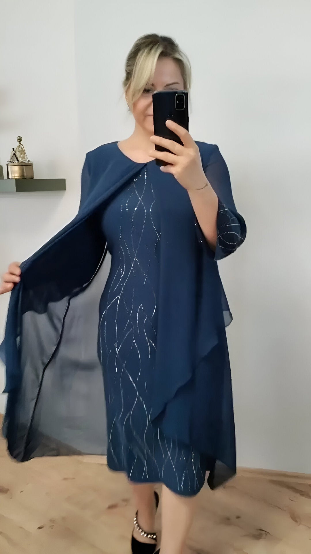 Nienke – Elegantes Wickelkleid