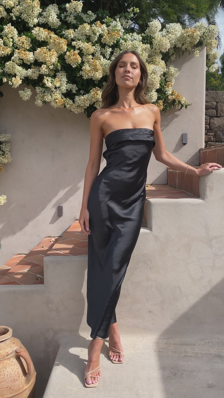 Thesa - Ärmelloses Satin Kleid