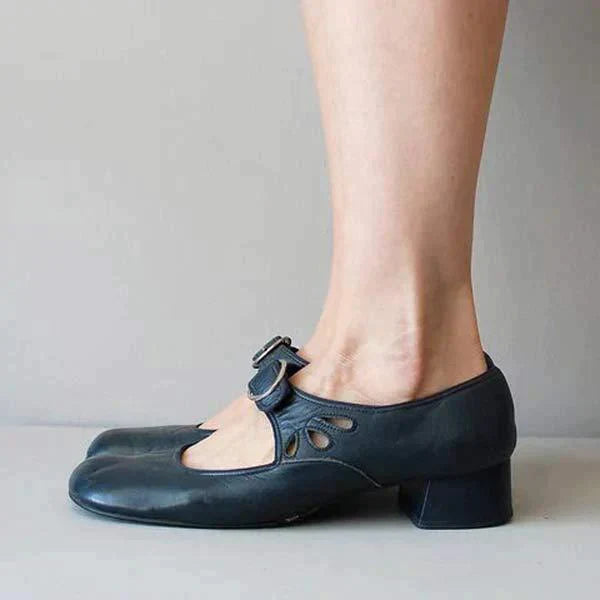 Lois - Schuhe Mit Einer Schnalle