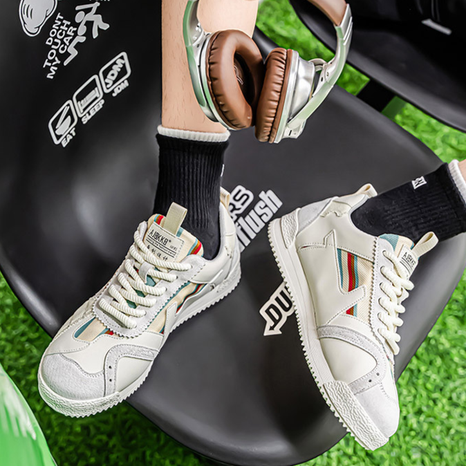 Pooran – Ultrabequemer Retro Turnschuh