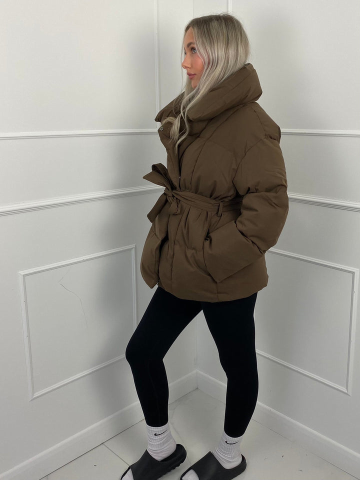Heidie – Kurze Pufferjacke Mit Gürteltasche