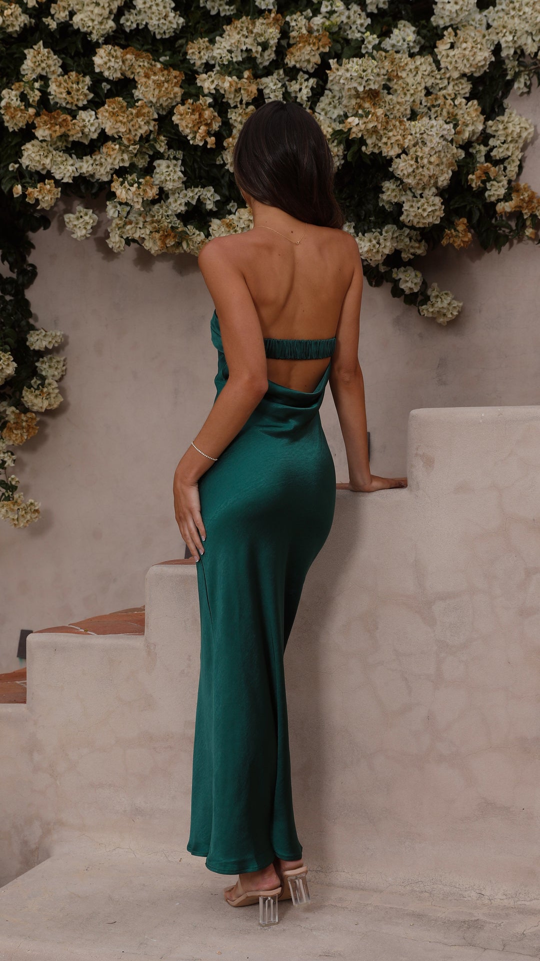 Thesa - Ärmelloses Satin Kleid