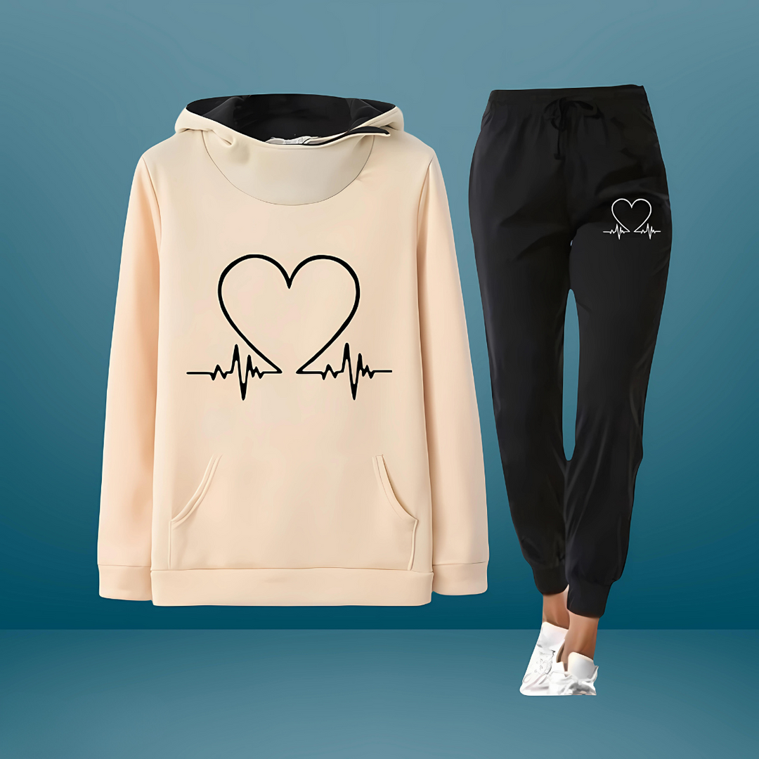 Nimue – 2 Teiliges Trainingsanzug Setz mit Herz Print
