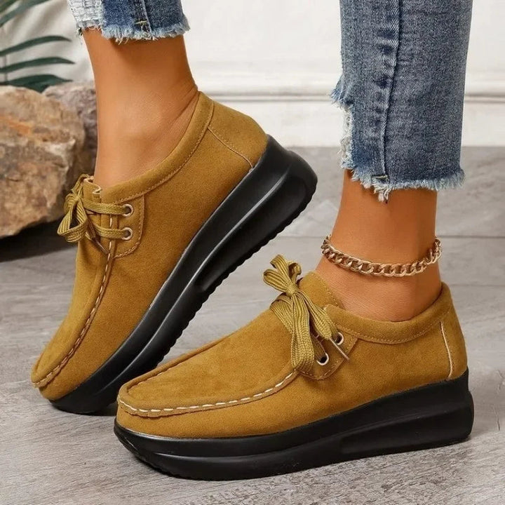 Tonja – Schnürschuhe Aus Wildleder Mit Rutschfester Sohle