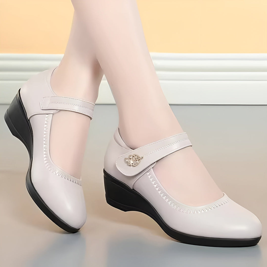 Brenka – Stilvolle Lederschuhe Mit Riemen