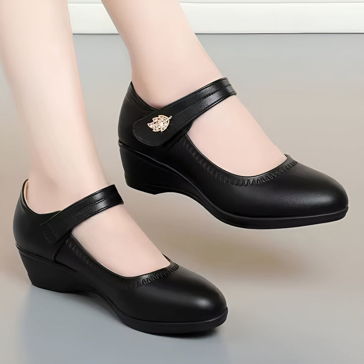 Brenka – Stilvolle Lederschuhe Mit Riemen