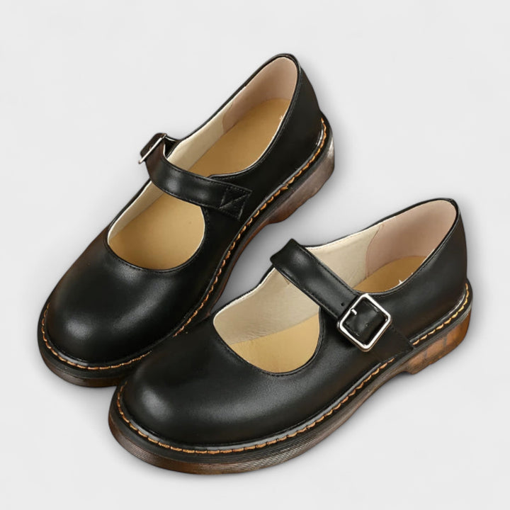 Yolanda – Stilvolle Lederschuhe Mit Riemchen