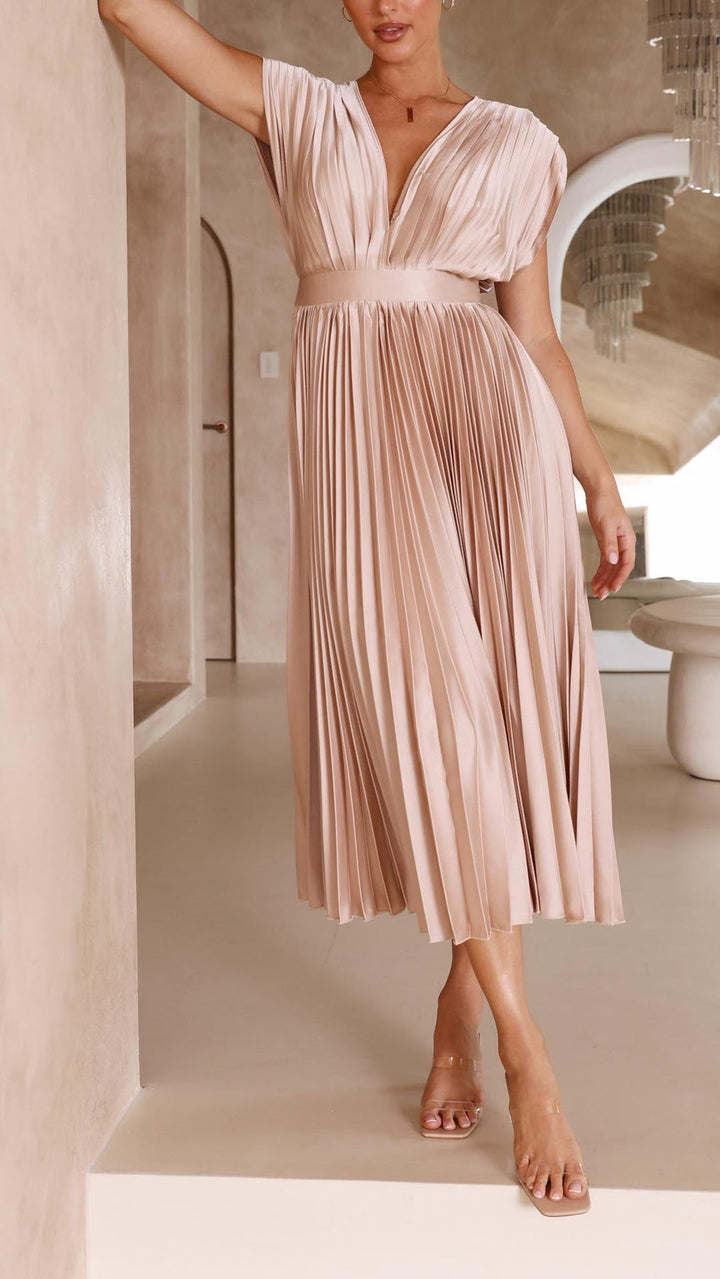 Iria - Elegantes Plissiertes Kleid