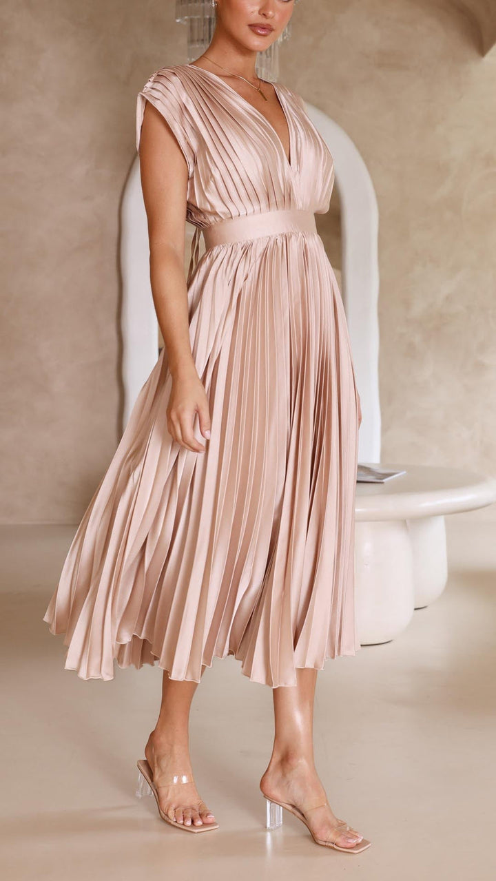 Iria - Elegantes Plissiertes Kleid