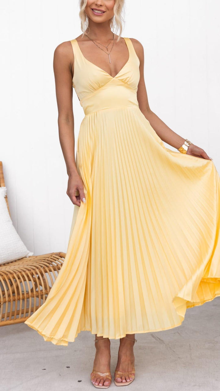 Sheree - Plissiertes Maxikleid Mit V-Ausschnitt