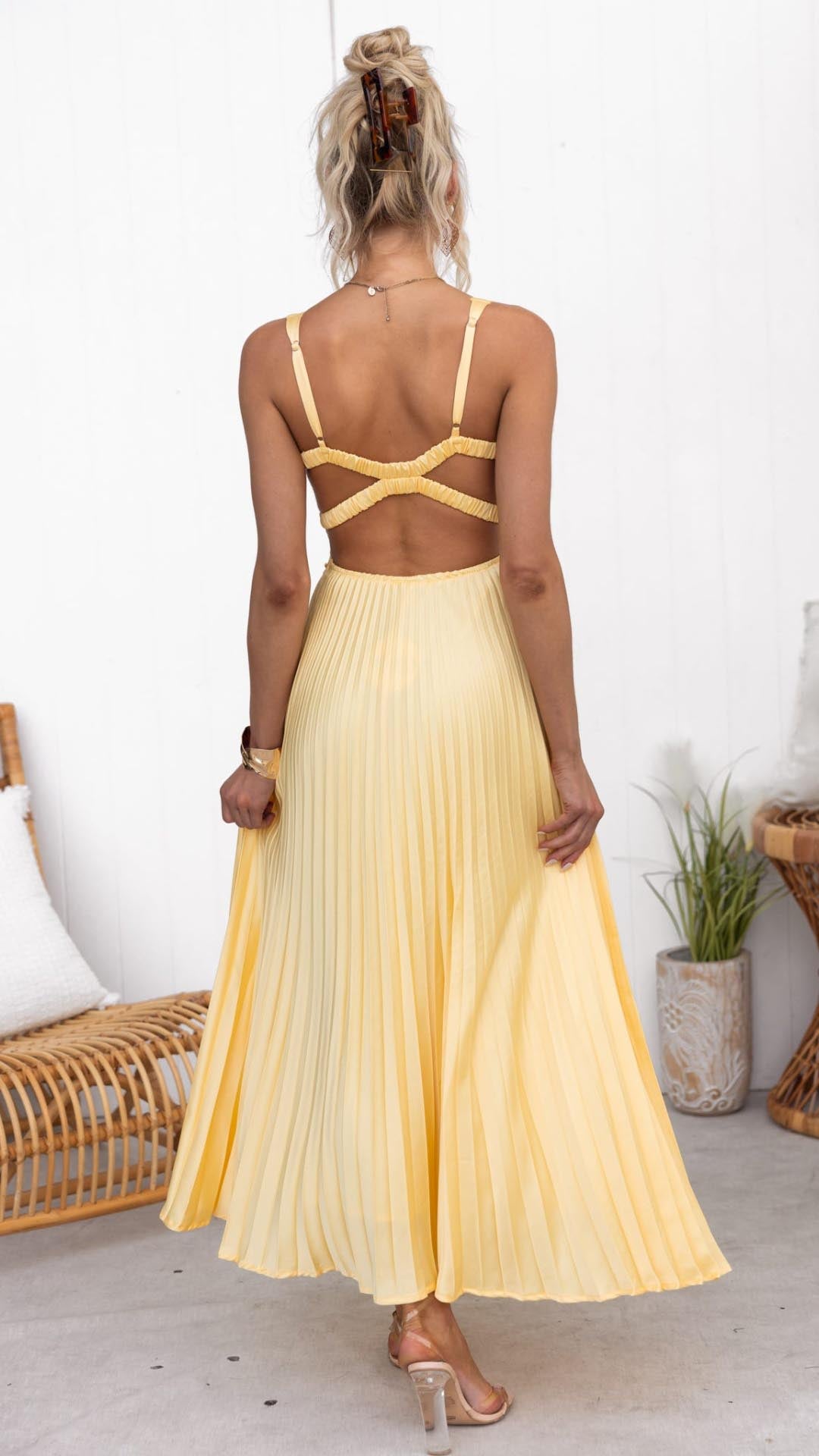 Sheree - Plissiertes Maxikleid Mit V-Ausschnitt