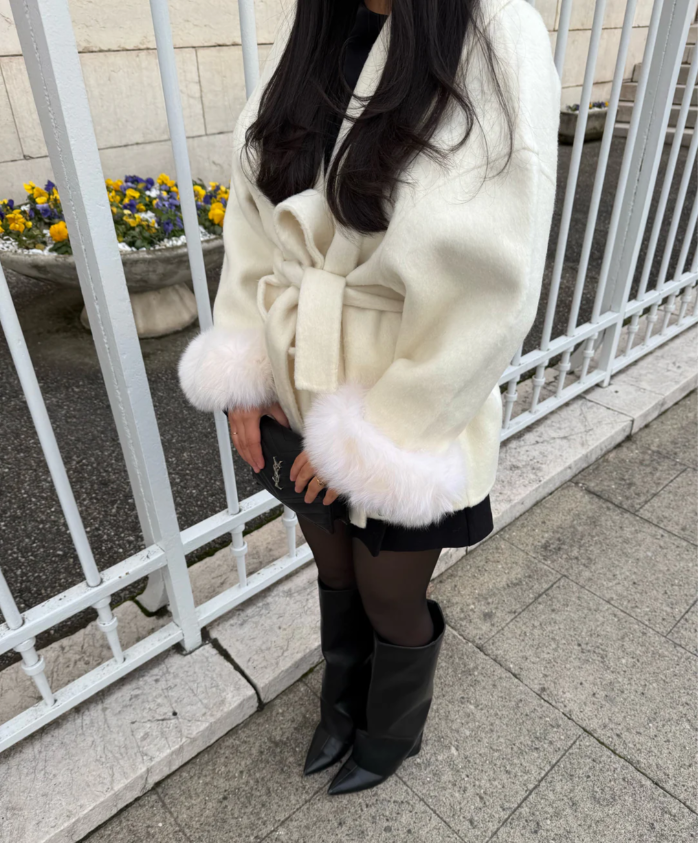 Bryony – Eleganter Woll Mantel Mit Kunstfell