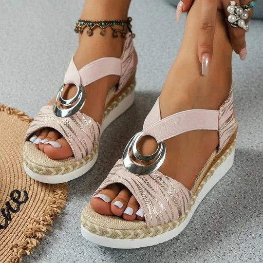 Soultana – Stilvolle Leder Keilabsatz Sandale