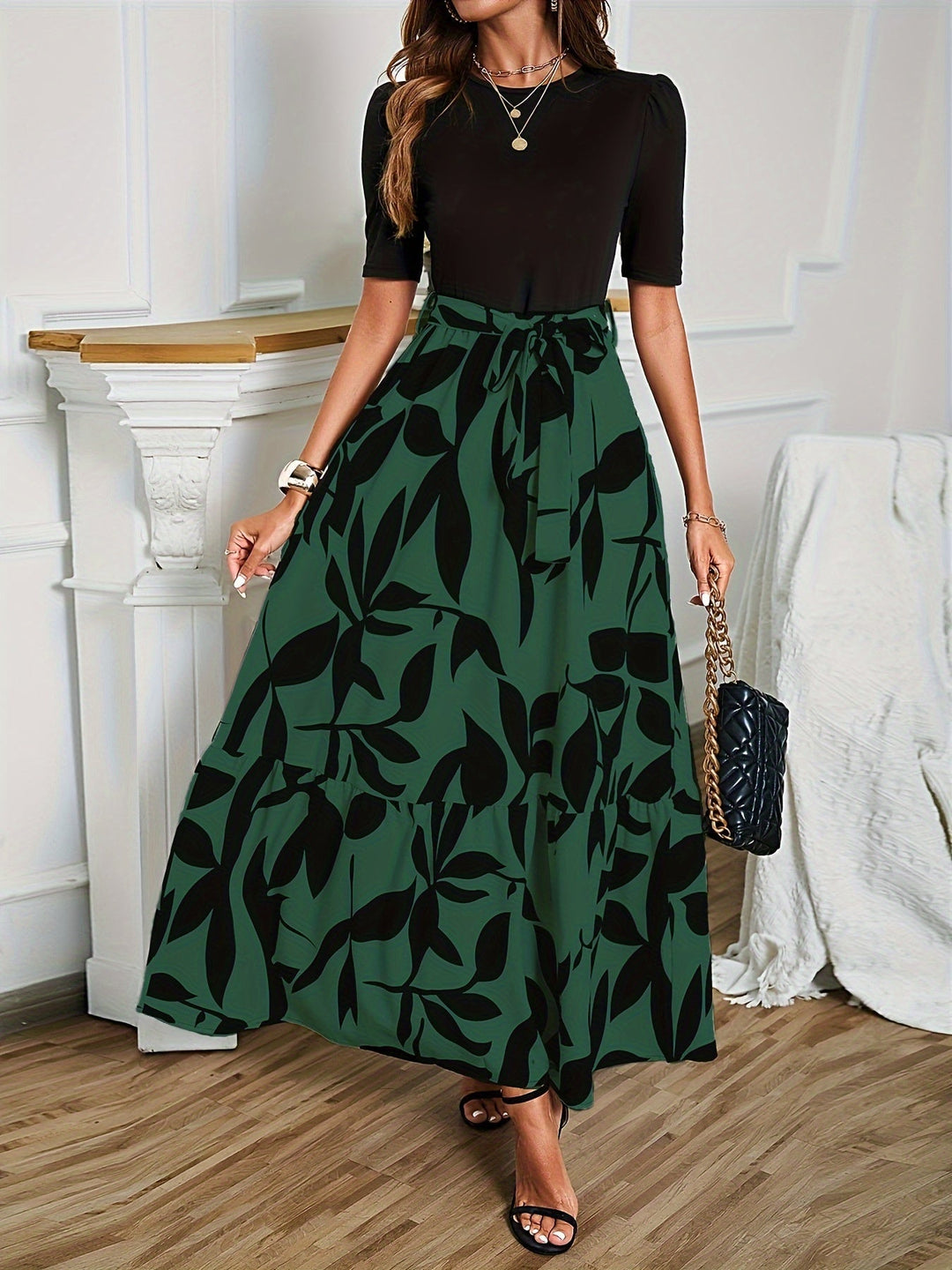 Nuray – Elegantes kurzärmeliges Blumenkleid
