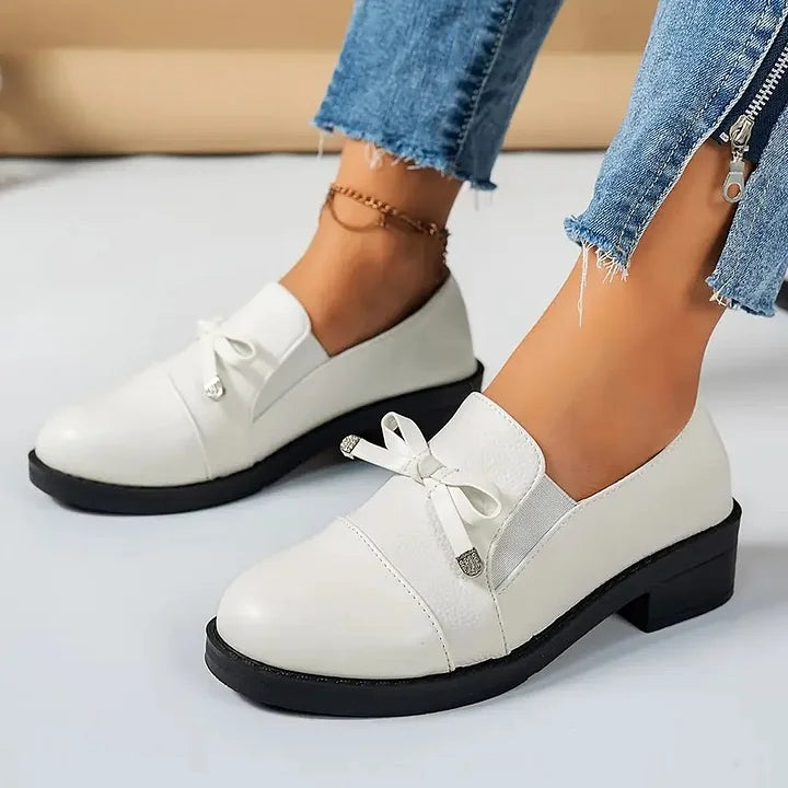 Marvina - Eleganter Loafer Mit Schleifenakzent Und Runder Spitze