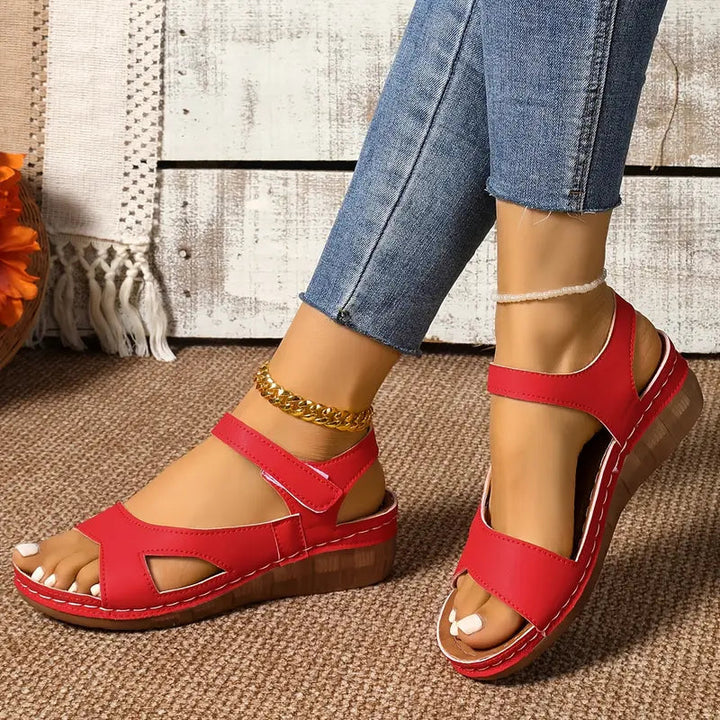Navina - Orthopädische Keilsandalette
