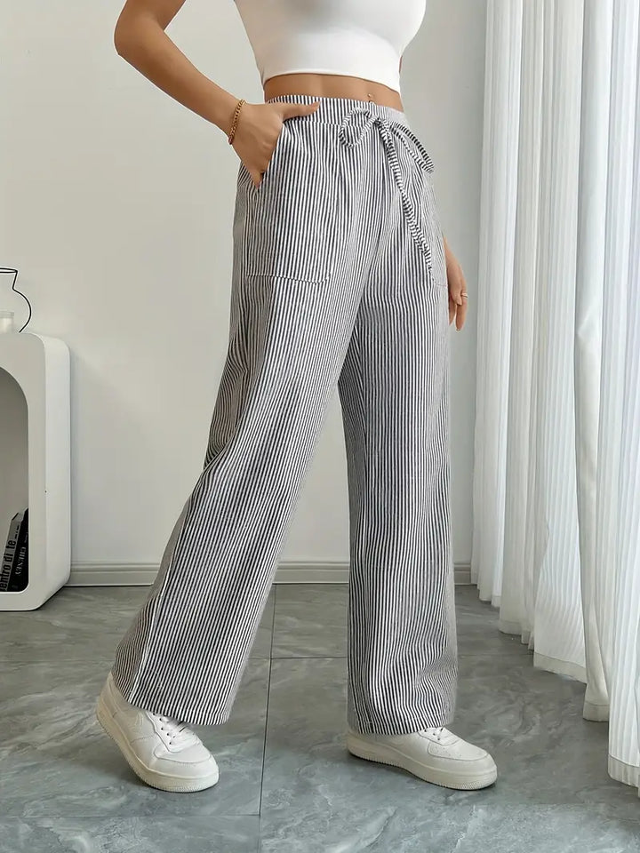 Alina – Elegante Gestreifte Hose Mit Taschen