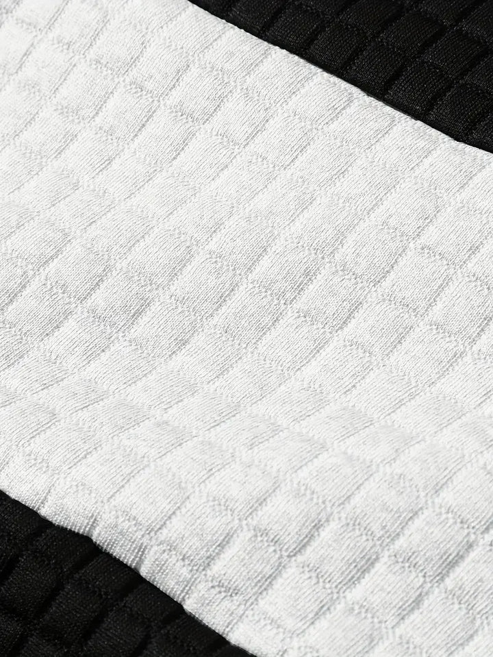 Arvid – Kapuzenpullover  Mit Farbblock Struktur