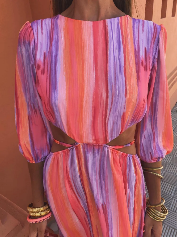 Paloma – Elegantes Kleid Mit Ausschnitt