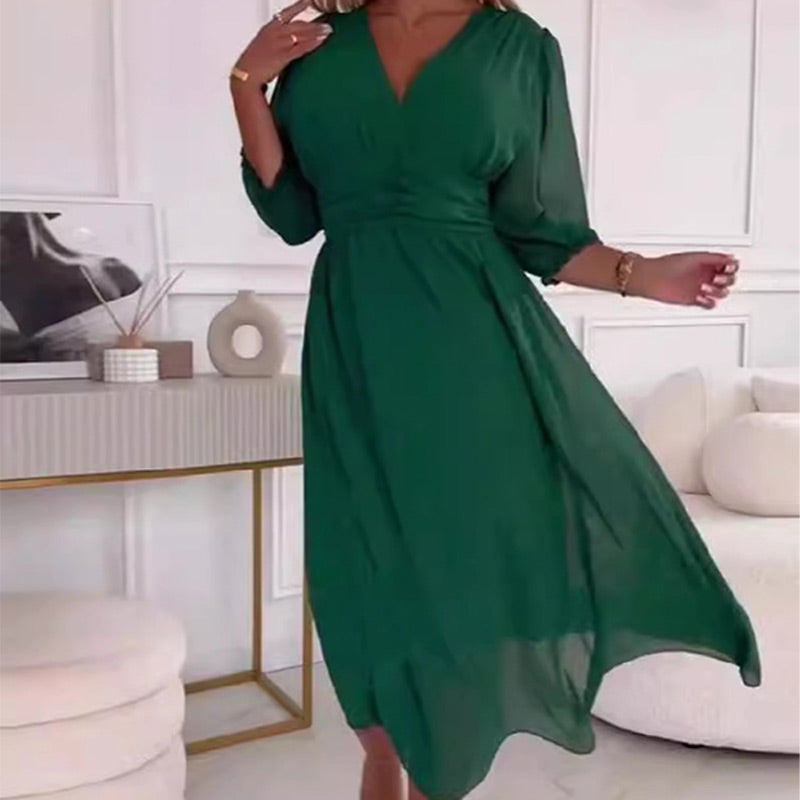 Svana –  V-Ausschnitt  Chiffon-Kleid