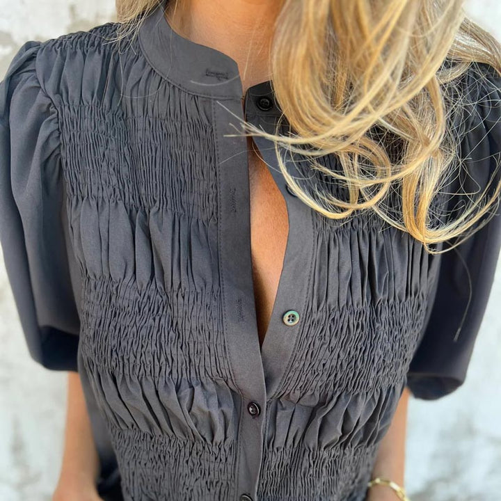 Megan – Bluse mit Puffärmeln und Knopfleiste