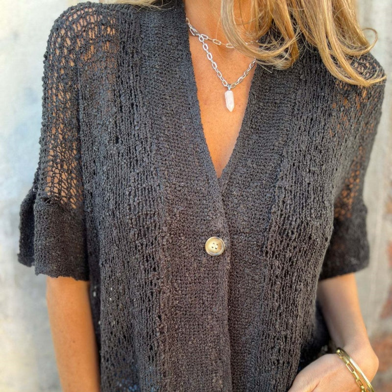 Hania – Strickoberteil mit Einem Knopf