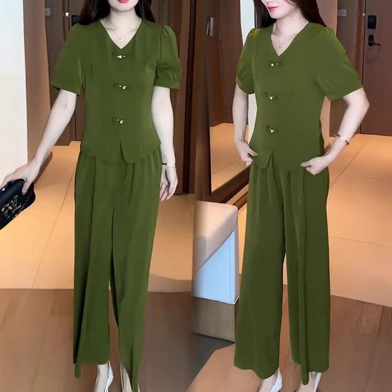 Eseniya - Eleganter Zweiteiler Mit Kurzen Ärmeln