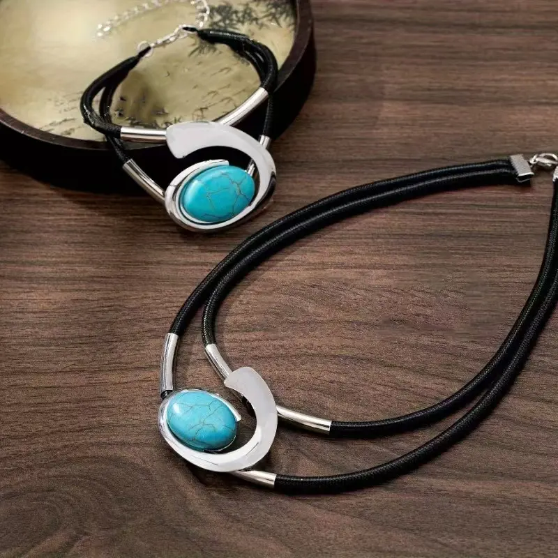 Brisia – Vintage Boho Halskette und Armband Set